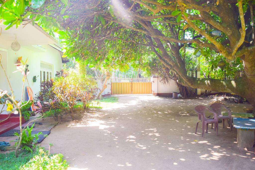 Shammie Guest House Hikkaduwa Luaran gambar